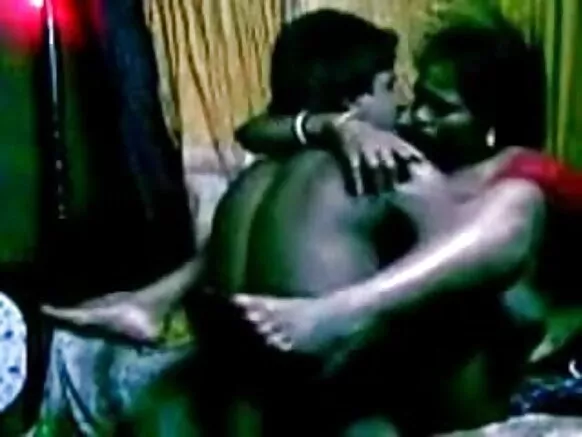 Umusukukazi w'umuhindi w'amahembe, abagore b'abanyamexique bararyoshe cane.