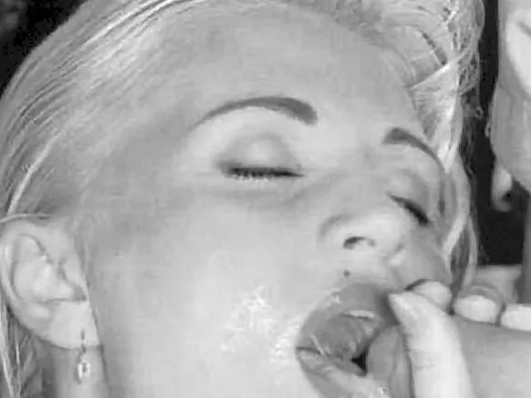 Madonna ataco aravye amasanamu y’ubusambanyi ya kera yacensuwe! Umuntu azwi cane.