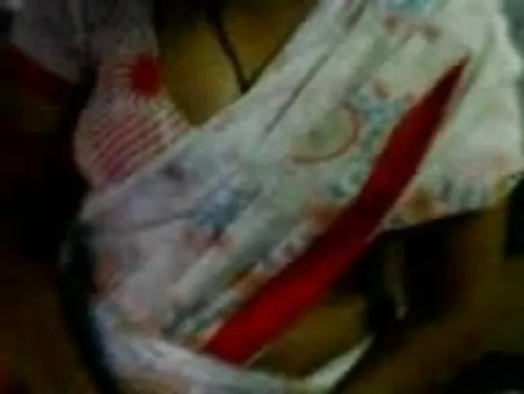 Aunty 10 w’umuhindi mushasha arasambanya nyinakuru wiwe.