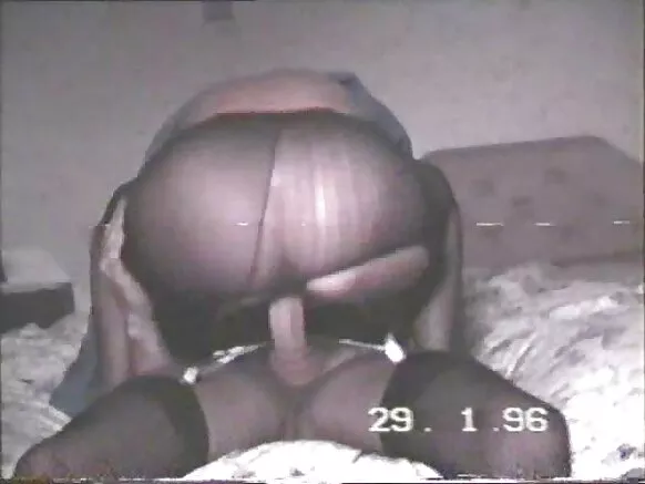 Umugore w’igitsina gore abagore bakuze xxx umunyamexique w’umugoramye mu nylons.