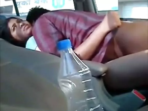 Damn mature yerekana video mu modoka yiwe kugira bose bayibone.