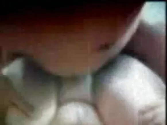 Video ya Mama w'Umuhindi n'abakecuru bariko barisambanya abakuze n'abahindi b'abanyabwenge n'umuhungu wiwe! Umuhinga!