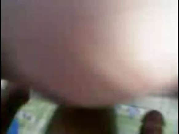 Desi aunty arasambanya umugore w’umusambanyi xxx nyina n’umukobwa wiwe cane.