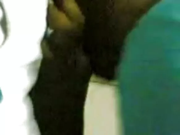 Umukobwa w’amasanamu xxx, incest, nyina, umuhungu, umuhindi aunty yerekana amabere ya aunty, ategura umukiriya wiwe.
