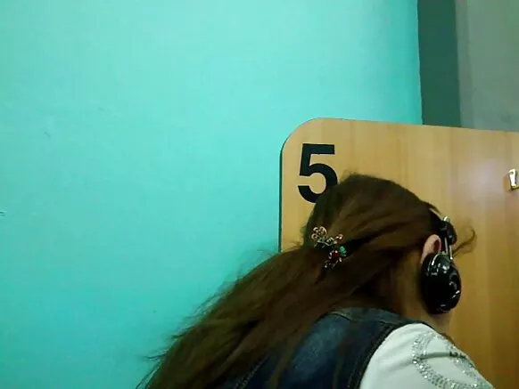 Gukorakora abagore bakuze bafise amabere menshi igice ca 2 cyber cafe 2.