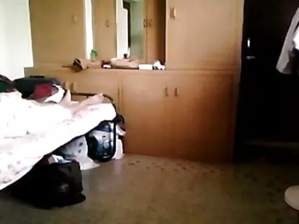 Umuhindi Aunty 1202 Amabere Akuze Milf Video.