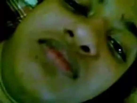 Sexy hot umuhindi akuze slut gutanga blowjob na.